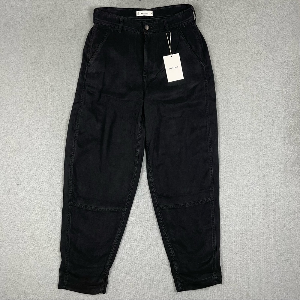 Everlane Relaxed Chino Pants
Womens Size 4 Black Soft High Rise tapered NWT